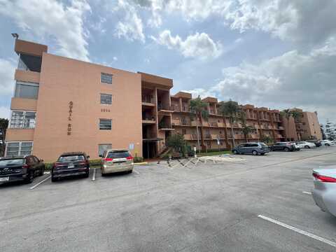 Sunrise Lakes Drive E, Sunrise, FL 33323