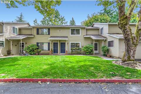 Sw Courtside Dr, Wilsonville, OR 97070