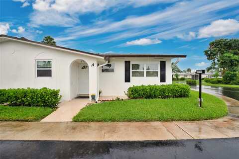 Crosley Dr, West Palm Beach, FL 33415