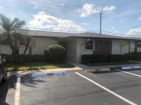 Crosley Drive W, West Palm Beach, FL 33415