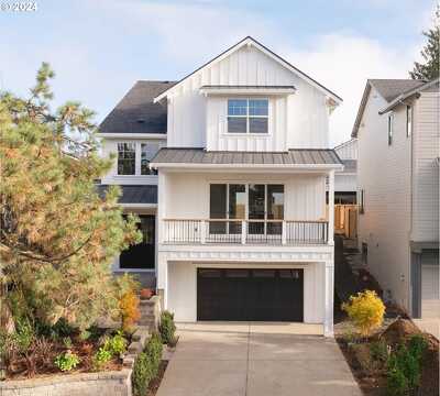 Lancaster St, West Linn, OR 97068