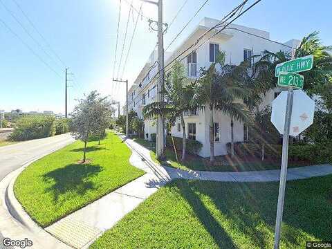 Ne 212Th Ter, Miami, FL 33180