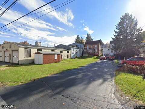 Marcello Circle, Wernersville, PA 19565