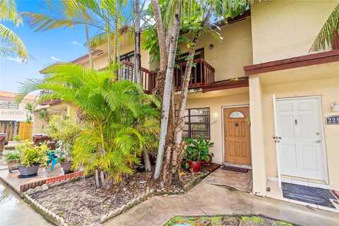 W 66Th Pl, Hialeah, FL 33016