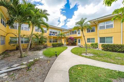 8Th Avenue S, Naples, FL 34102