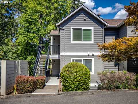 Snowdrop Ct, West Linn, OR 97068