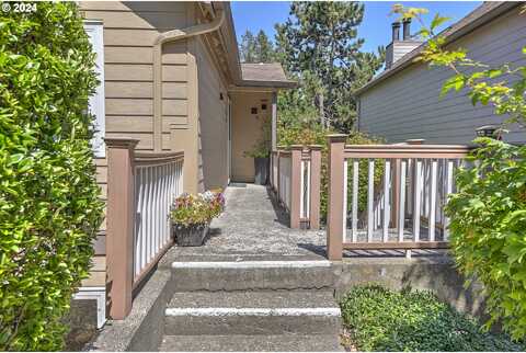 Marigold Ct, West Linn, OR 97068