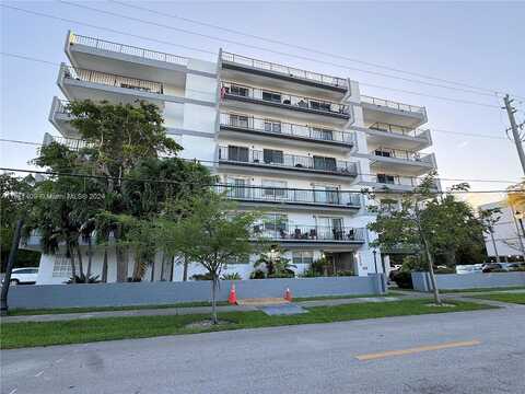 E 26Th Ave, North Miami Beach, FL 33160