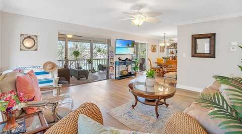 Sandpiper Street, Naples, FL 34112