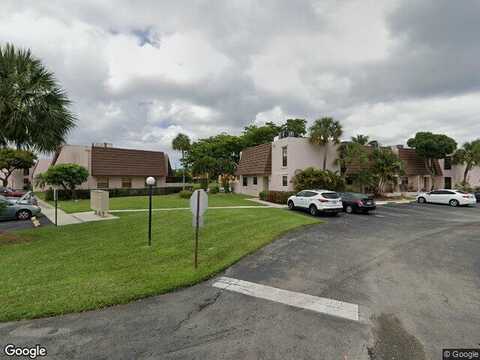 Nw 90Th Way, Pembroke Pines, FL 33024