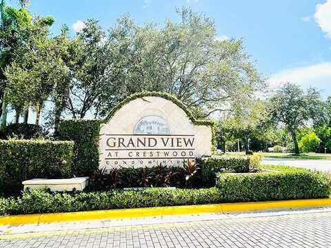 Crestwood Court S, Royal Palm Beach, FL 33411