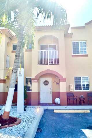 Nw 95Th Ct, Hialeah Gardens, FL 33018