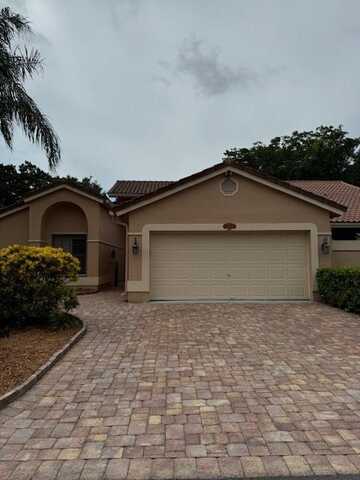 Ladypalm Ln, Boca Raton, FL 33498