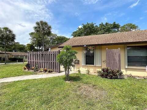 Fox Rd, Hollywood, FL 33024