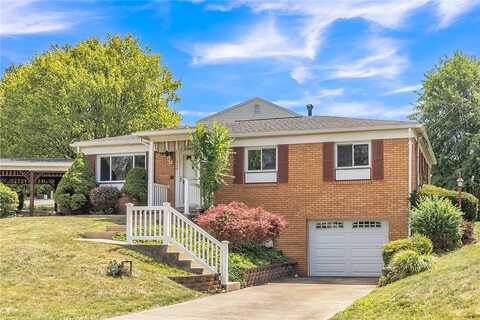 Woodmere Dr, New Stanton, PA 15672