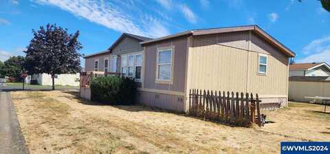 York (#82) St, Aumsville, OR 97325