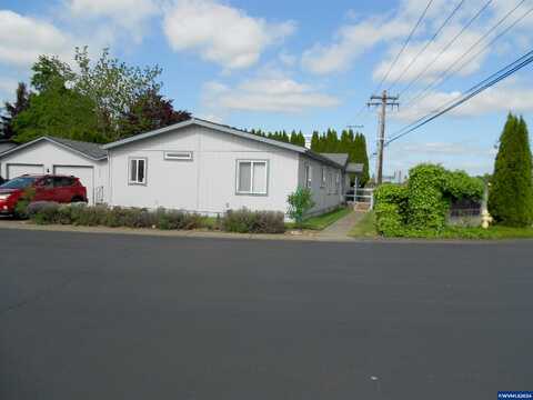 Hiddenview Ln Ne, Salem, OR 97305