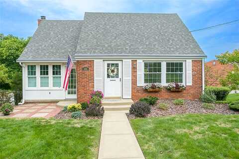 Carousel Dr, Murrysville, PA 15626