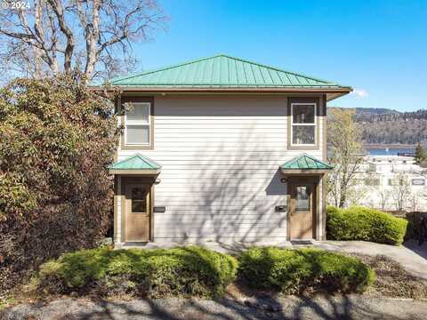 Columbia St, Hood River, OR 97031