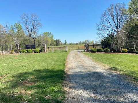 Tract 5 Greenhouse Rd, Glade Hill, VA 24092