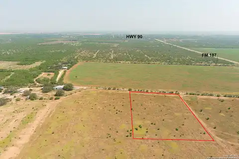 Cr 314, Sabinal, TX 78881