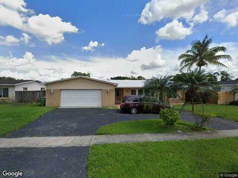 18Th, PEMBROKE PINES, FL 33026