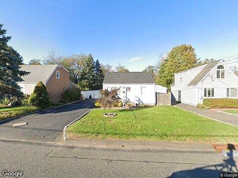 21St, HUNTINGTON STATION, NY 11746