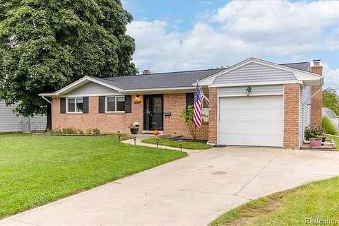 Braeview, HOWELL, MI 48843