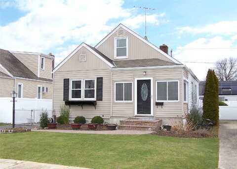 Deauville, LINDENHURST, NY 11757