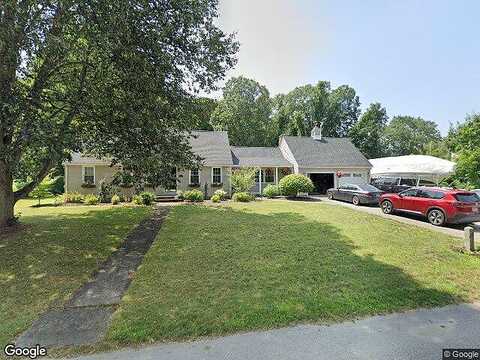 Pinecrest, NORTH KINGSTOWN, RI 02852