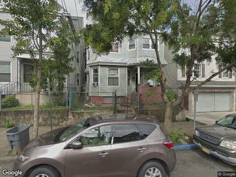 Governor St # 253, PATERSON, NJ 07501