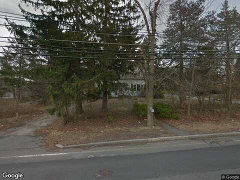 Russell, WOBURN, MA 01801