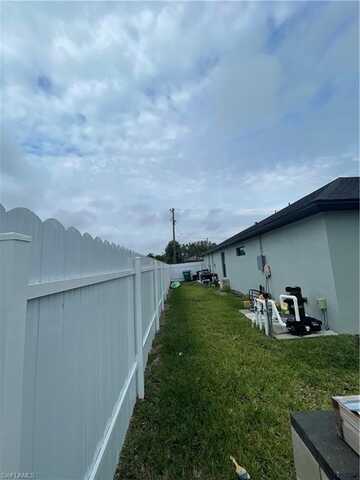 11Th, CAPE CORAL, FL 33914