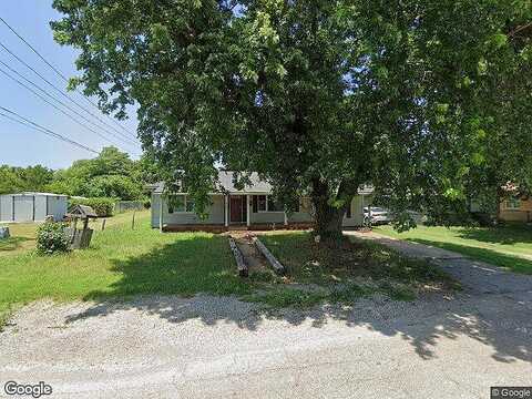 8Th, MARLOW, OK 73055