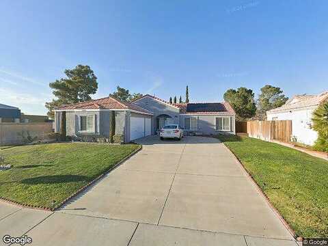 Avenue R11, PALMDALE, CA 93552