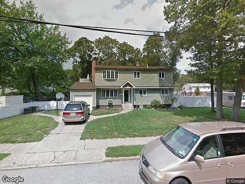 Rodney, ISLIP TERRACE, NY 11752