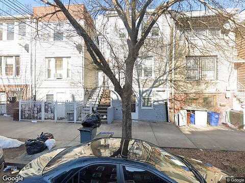 213Th, BRONX, NY 10469