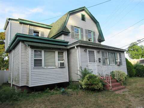 N Babylon Tpk 14, Merrick, NY 11566