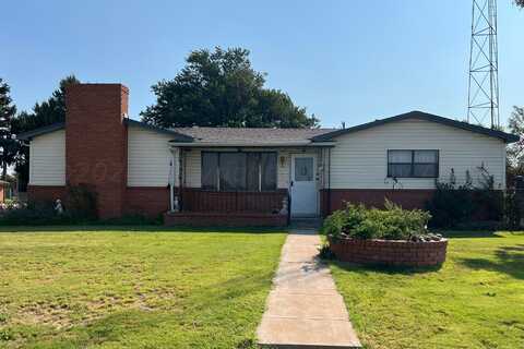 501 S Azalea Street, Booker, TX 79005