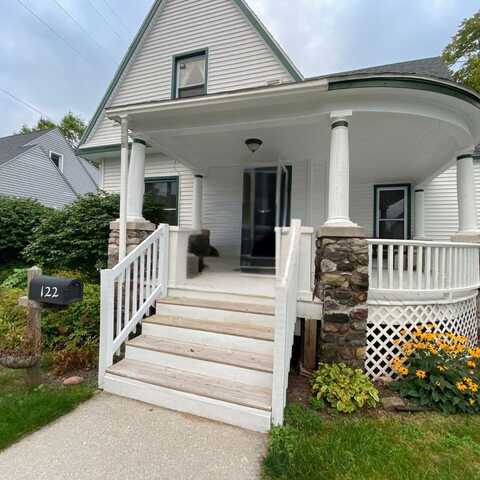 122 W White Street, Alpena, MI 49707