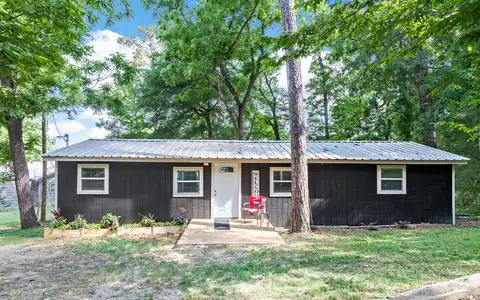 625 County Road 3150, Colmesneil, TX 75938