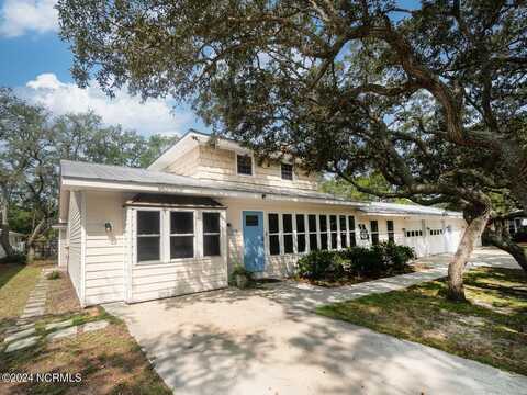 137 NW 9th Street, Oak Island, NC 28465