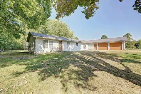 8121 N Fox Hollow Road, Bloomington, IN 47408