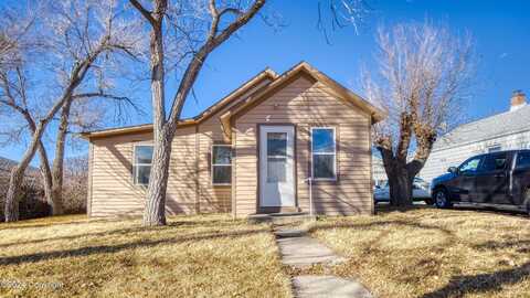 702 S Richards Ave S, Gillette, WY 82716