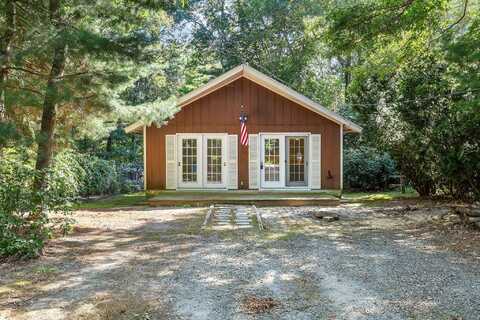 21 Edgewood Drive, East Falmouth, MA 02536