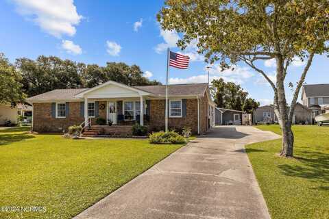 428 Bayview Drive, Harkers Island, NC 28531