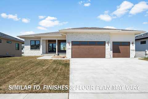 17212 Springbrook Trail, Urbandale, IA 50323