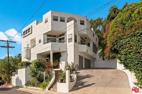 15080 Encanto Dr, Sherman Oaks, CA 91403