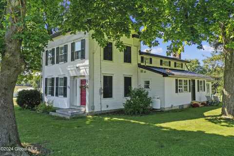 526 McDougall Road, Florida, NY 12137