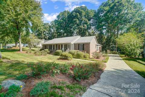 7017 Cool Springs Lane, Charlotte, NC 28226